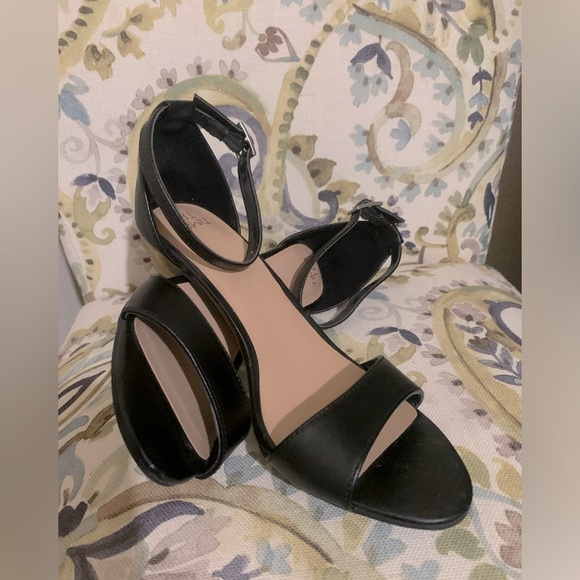 Time Thru Black Heels Size 7.5 - Picture 3 of 6